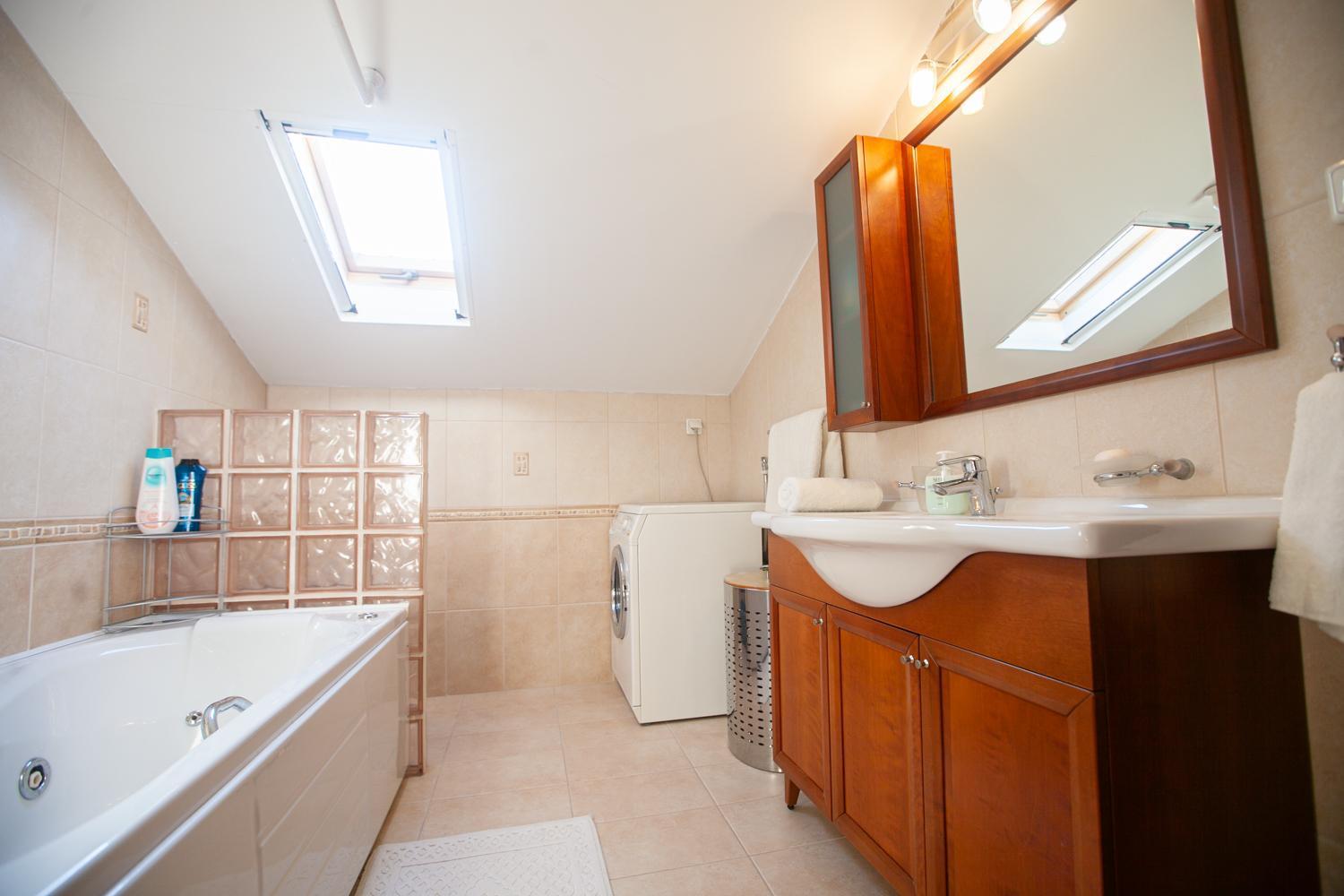 Rodon Apartment With Great View, Sauna And Jacuzzi Litochoro Exterior photo
