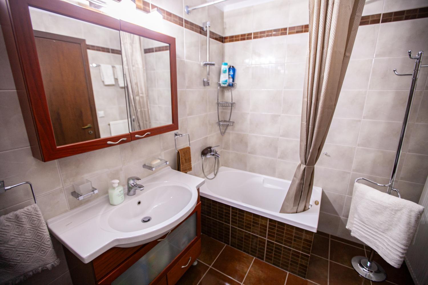Rodon Apartment With Great View, Sauna And Jacuzzi Litochoro Exterior photo